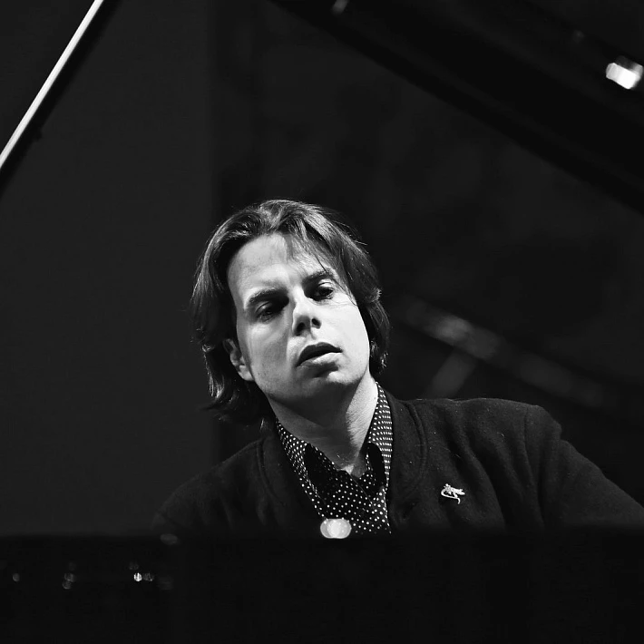 Сольный фортепианный концерт Якова Кацнельсона