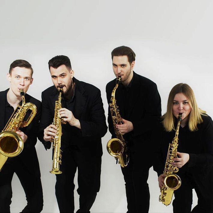 «Новогодние мелодии». Концерт квартета саксофонов Clover Sax Quartet
