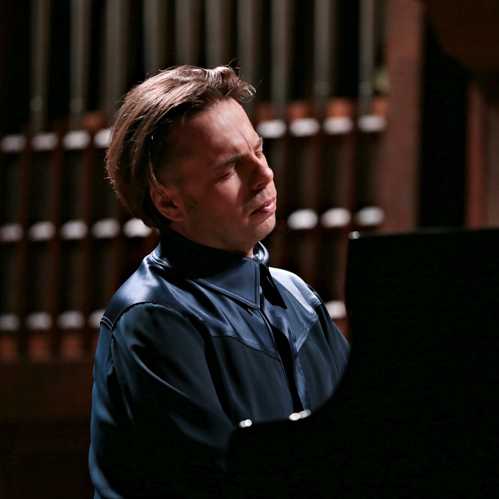 Сольный фортепианный концерт Якова Кацнельсона